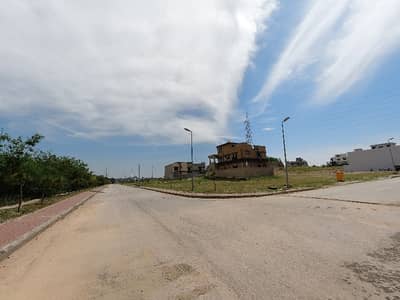 10 Marla Residential Plot Ideally Situated In Bahria Town Phase 8 - Block B