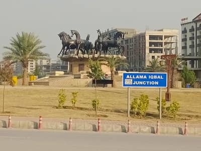 Prominently-Located Good Location 5 Marla Residential Plot Available In Bahria Town Phase 8