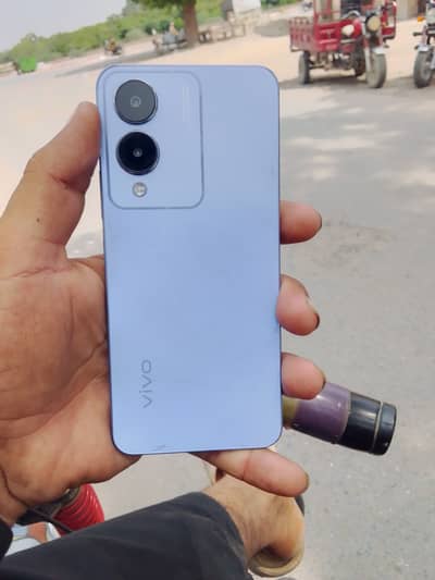 Vivo Y17s