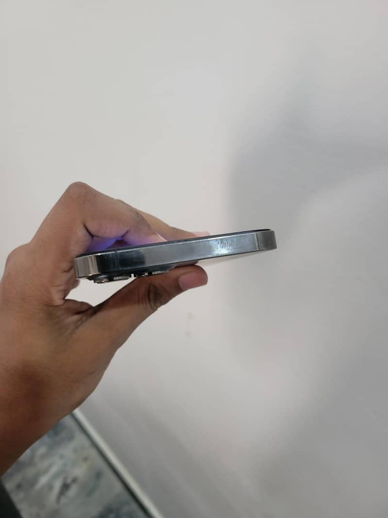 Apple iPhone 12 Pro Max 3