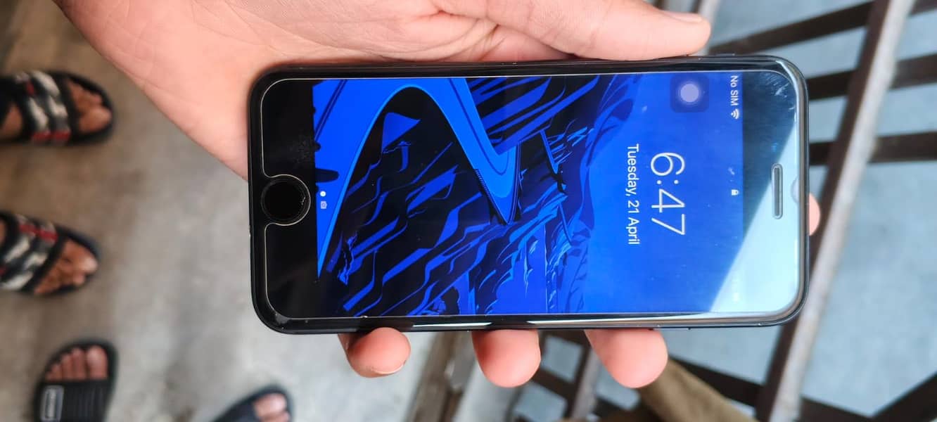 Apple iPhone 7 1