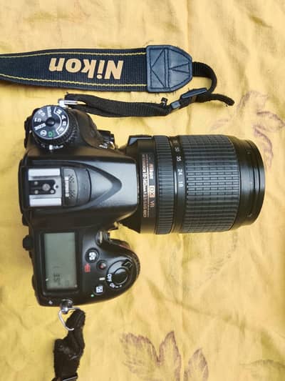 Nikon D7100 premium condition (Negotiable)