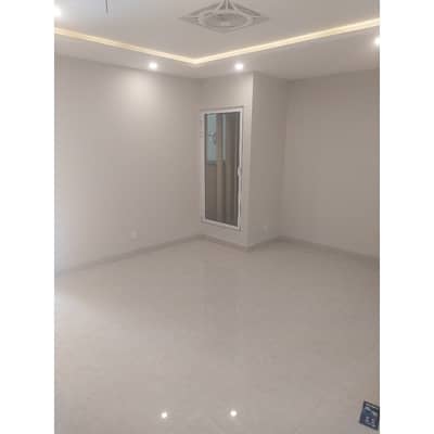 750 Square Feet Spacious Flat Available In Bahria Town Phase 8 For rent