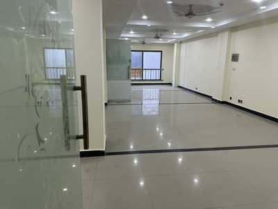 Commercial Hall Available On Rent