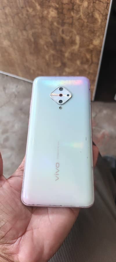 Vivo Y51