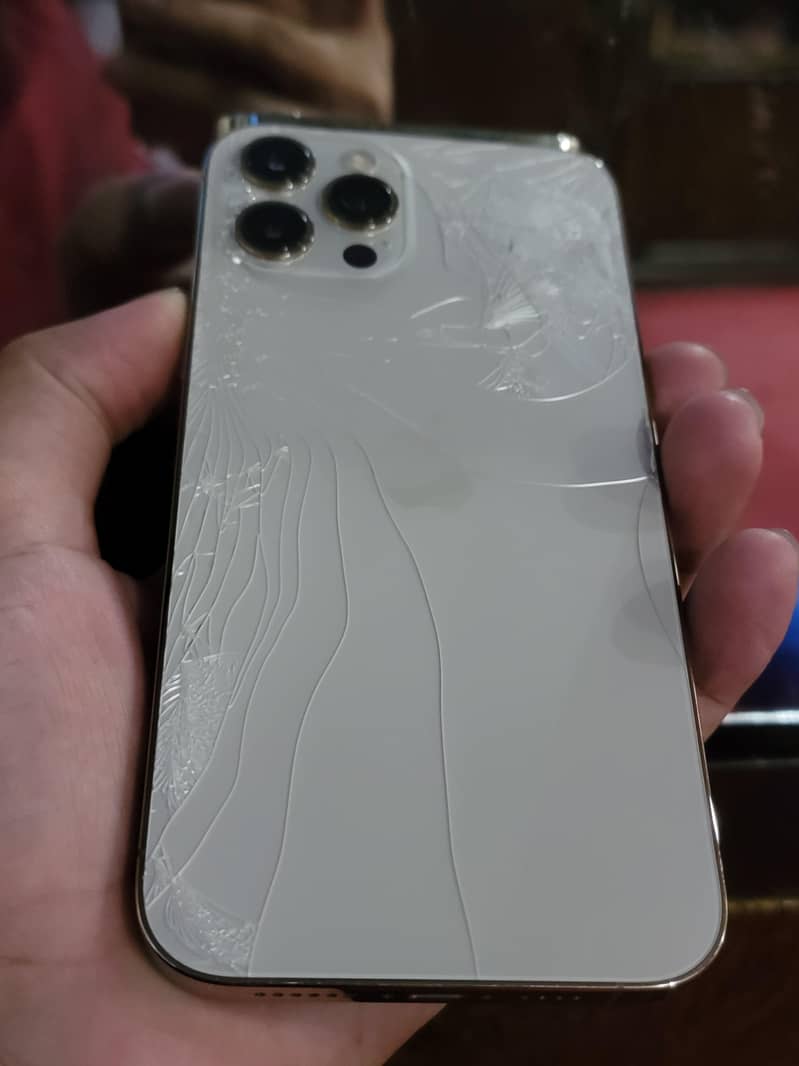 Apple iPhone 12 Pro Max 3