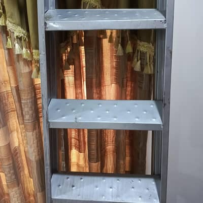 8 feet stair for sale in 7 Street