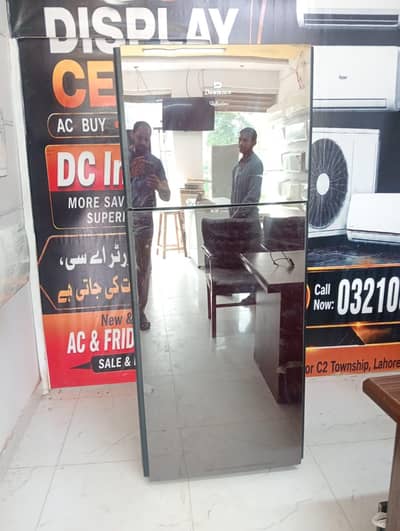 dawlance large size class door fridge /0321/0833328/fully oky