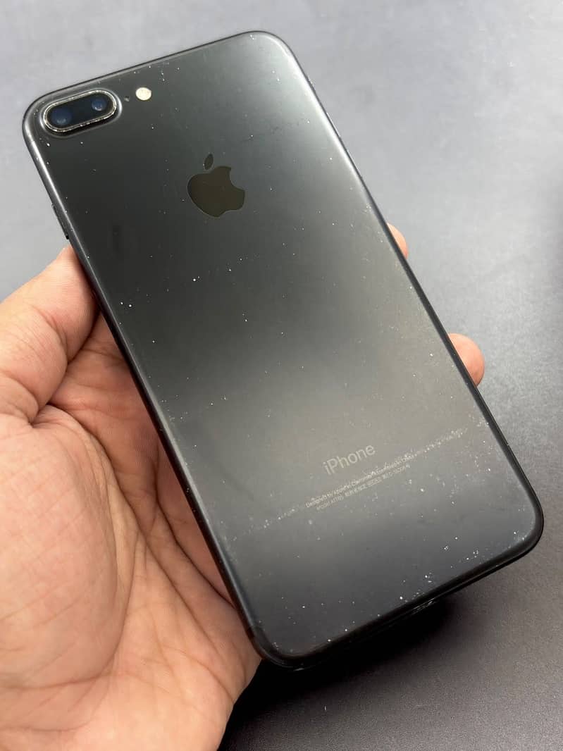 Apple iPhone 7 Plus 4