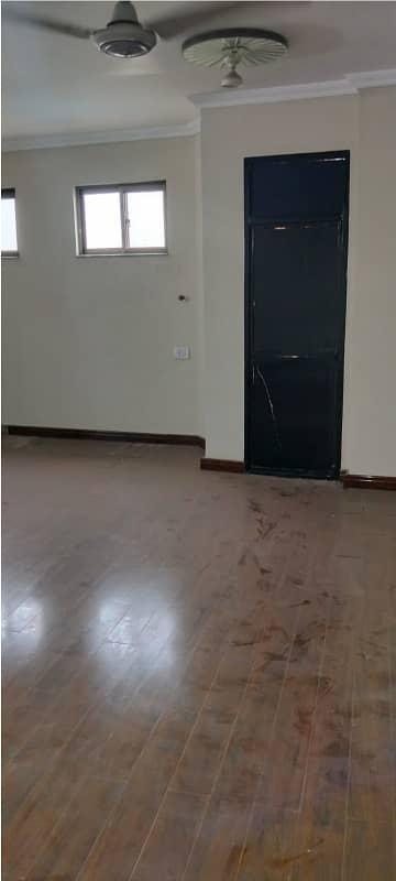 Brand New Office Available For Rent Area 1250 Square Feet Area Corporate Office In Liberty Market Gulberg 3 Lahore