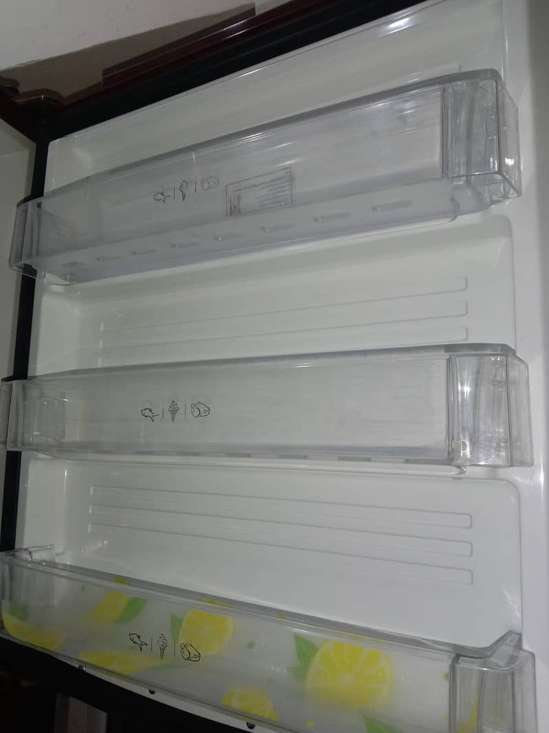 pel fridge good condition 5