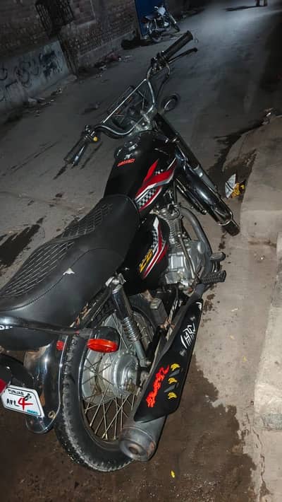 Totel original price 175000 first owner bike biometric on the spot