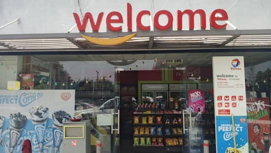 Tuc shop sales manager