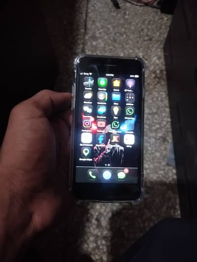 Apple iPhone SE
