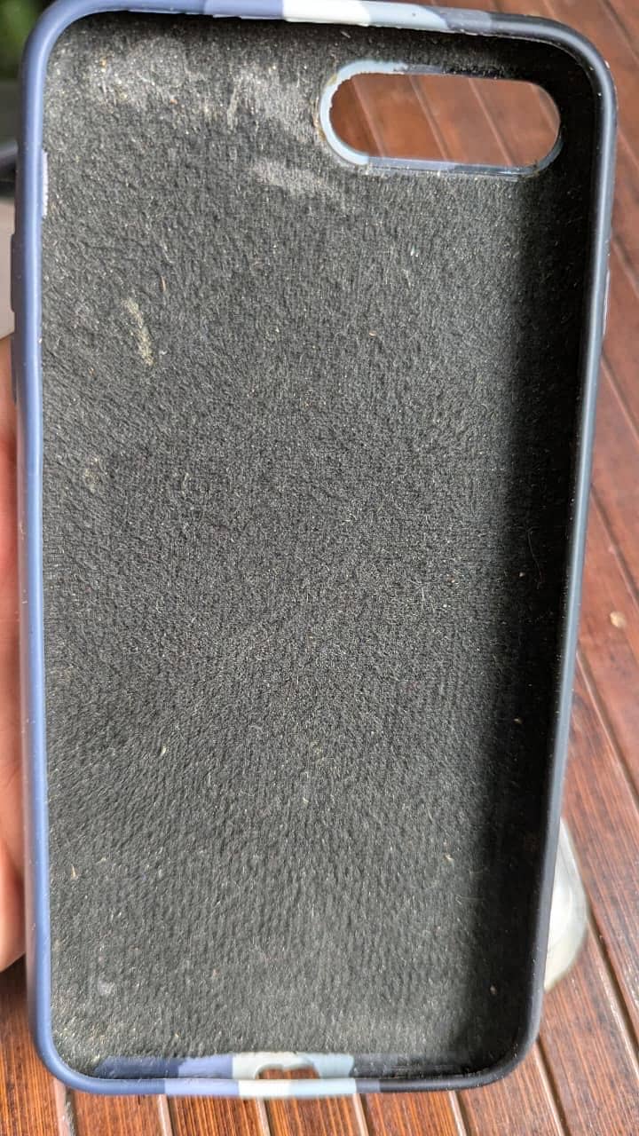 2* iPhone 7 Pluses 9