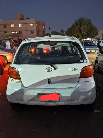 Toyota Vitz 2004
