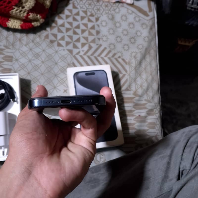 Apple iPhone 15 Pro 6