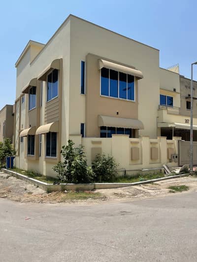 For Rent 10 Marla Corner House Gas Installed