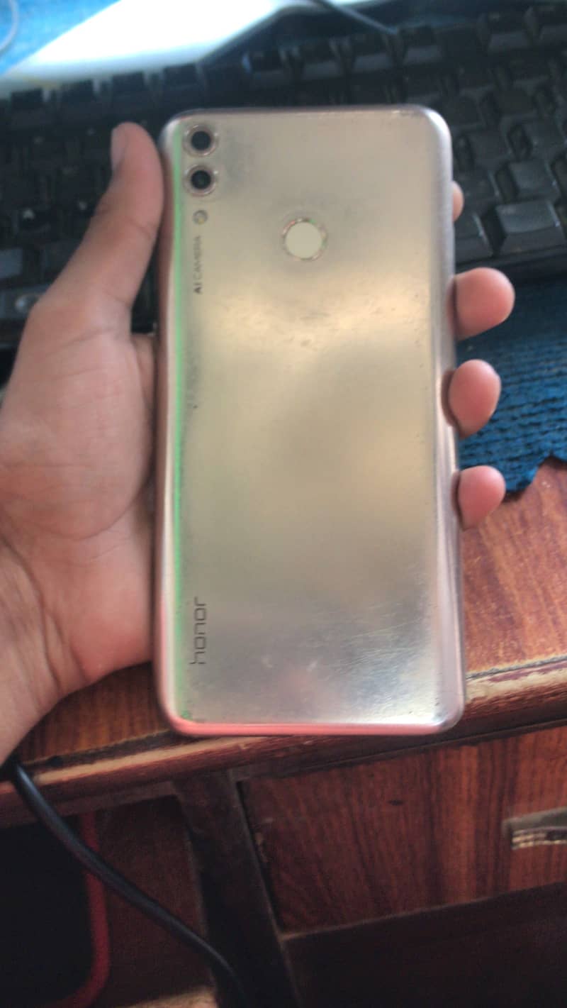 Honor 8C 2