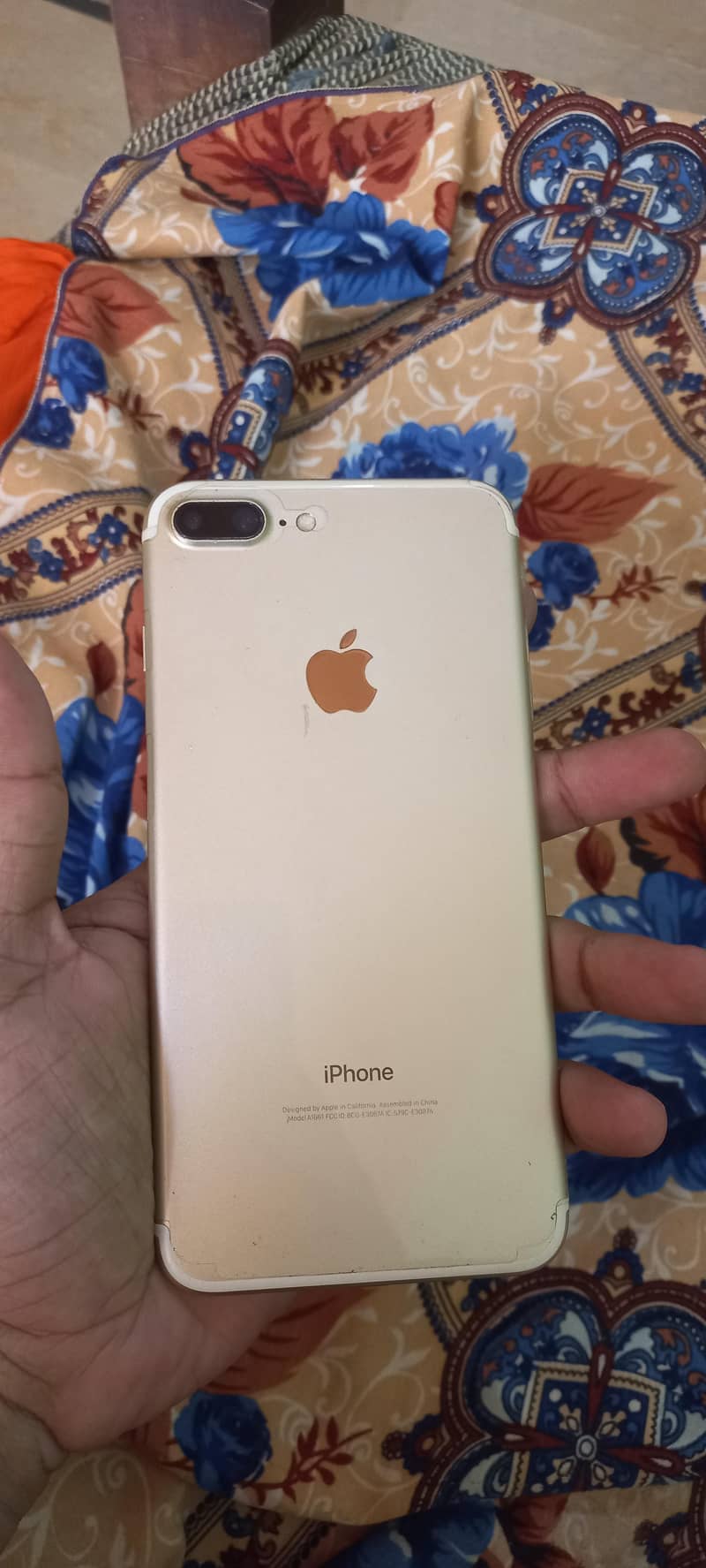 Apple iPhone 7 Plus 2