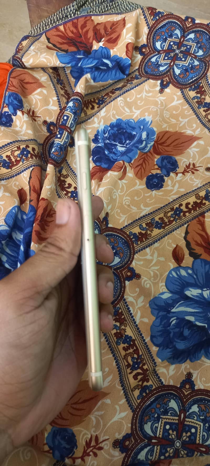 Apple iPhone 7 Plus 3