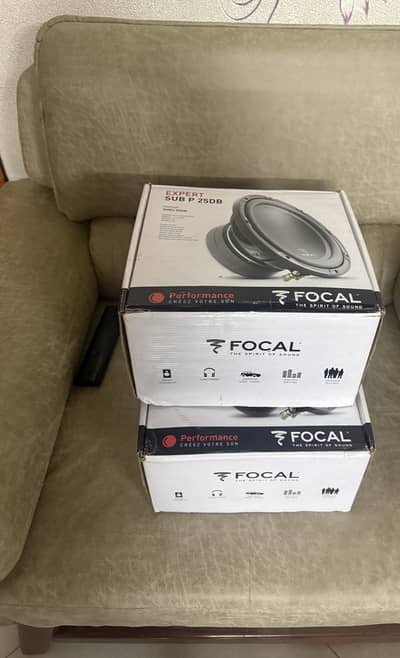 Focal Performance FPX 1.1000 Amp & 1 Pair Focal Sub P 25DB