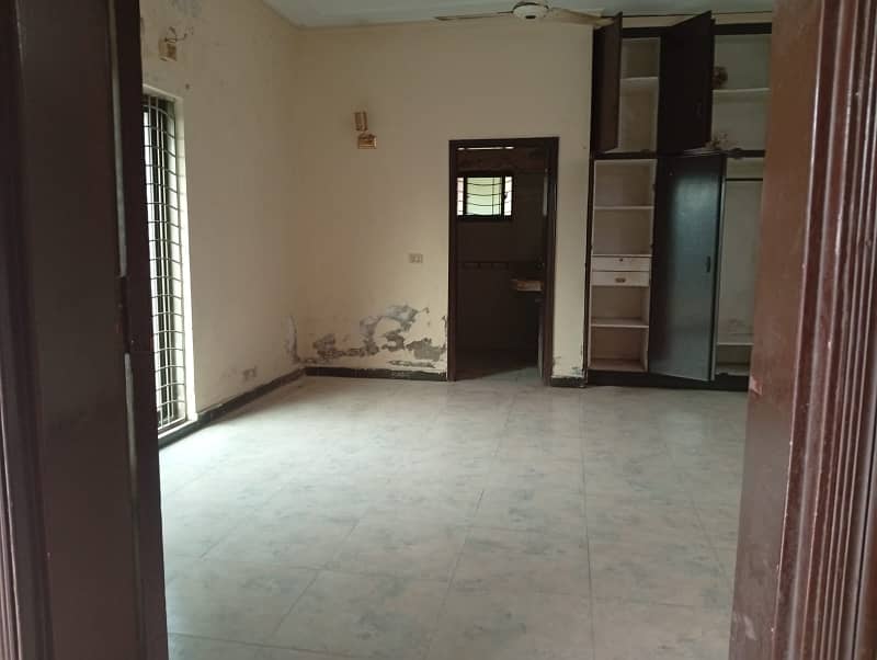 Kanal Upper Portion Separate Gate 6