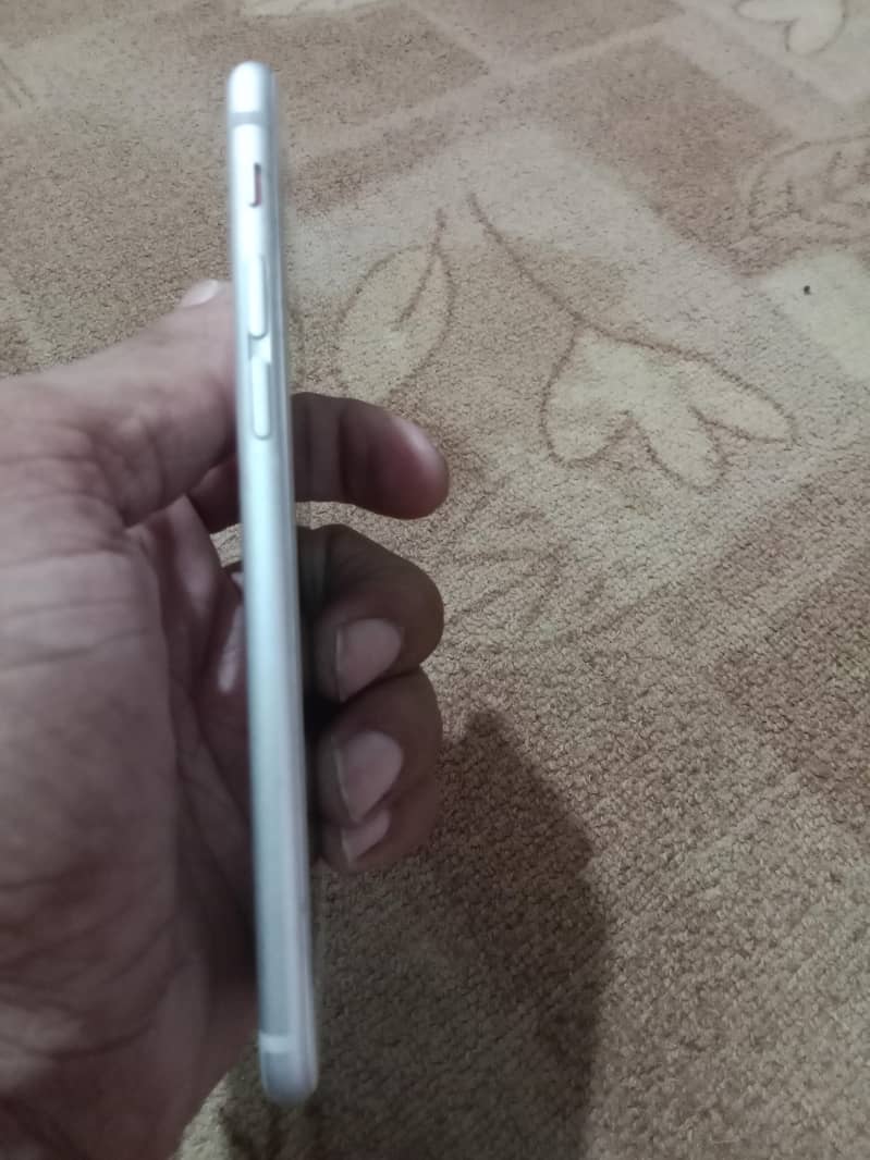 Apple iPhone 6 2