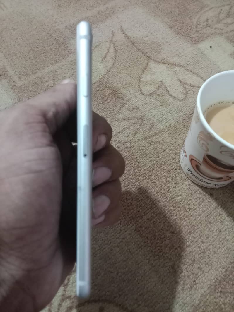 Apple iPhone 6 3