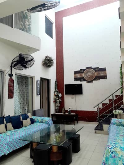 A BEAUTIFUL 8 MARLA EUROPEAN HOUSE FOR SALE SAFARI BLOCK