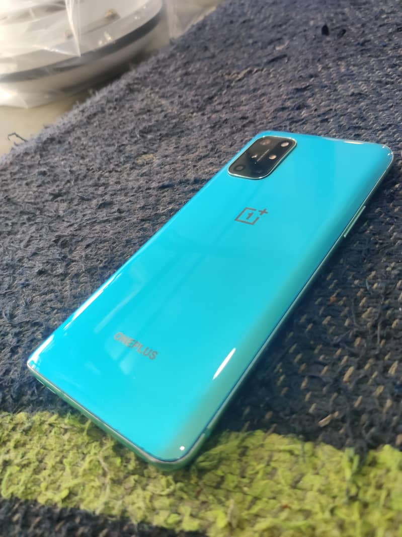 One Plus 8T 0