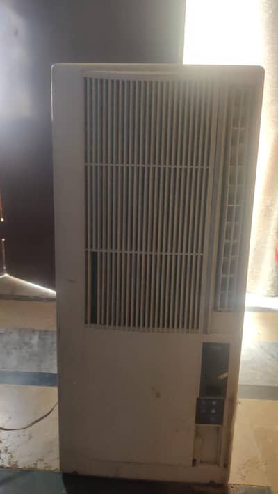 Iwatani Portable / Window AC 0.75 Ton (Japanese Model)