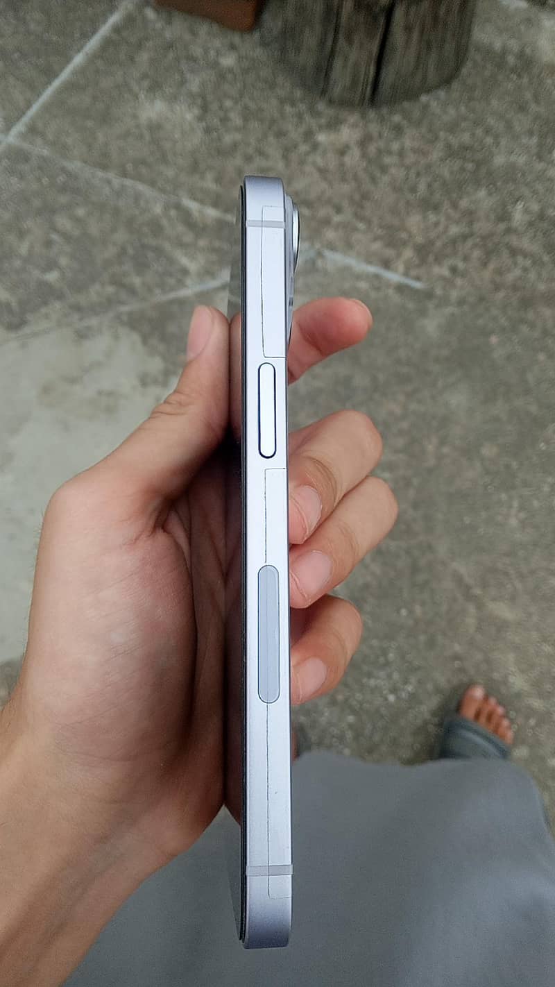 Apple iPhone 14 2