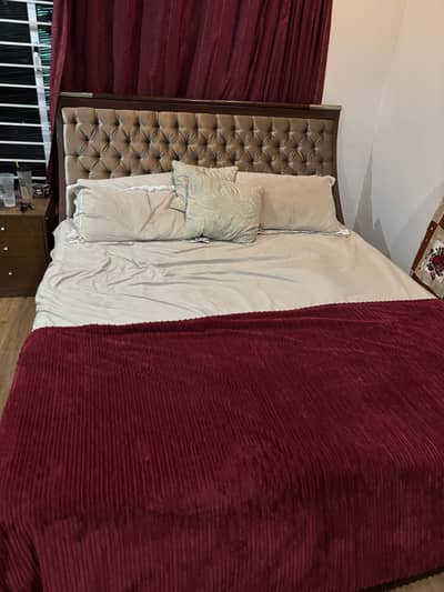 Chenone bed set