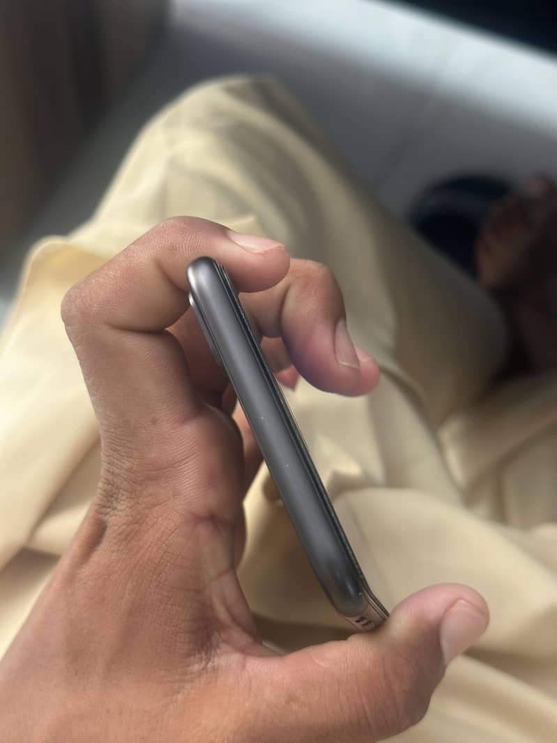 Apple iPhone 7 Plus 3