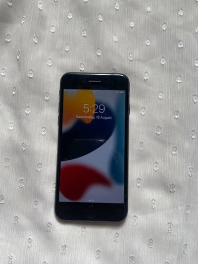 Apple iPhone 7