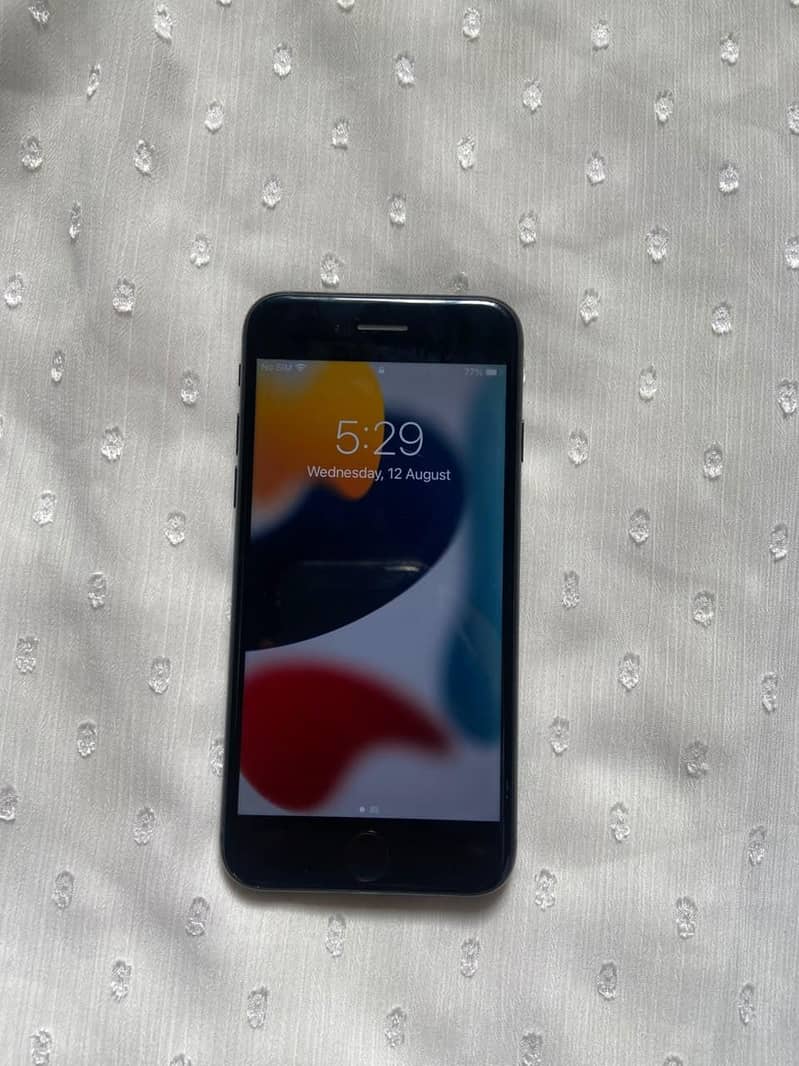 Apple iPhone 7 0