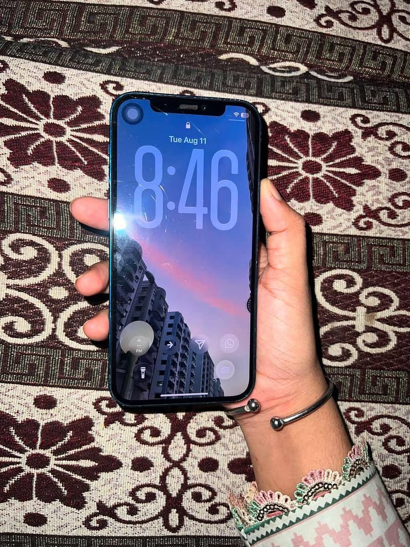 Apple iPhone 12 4