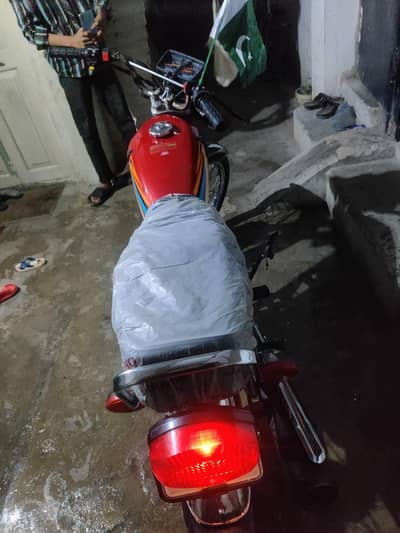 Honda 125 all of 10 by 8 condition