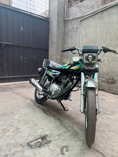 Honda cg 125 2018 model