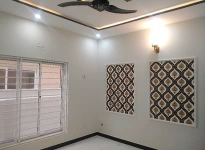 Ready To Buy A House 7 Marla In Bahria Town Phase 8