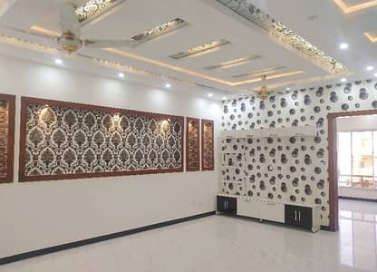 Bahria Town Phase 8 House For Rent Sized 7 Marla