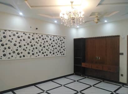 Highly-Coveted 10 Marla House Is Available In Bahria Town Phase 8 For Rent