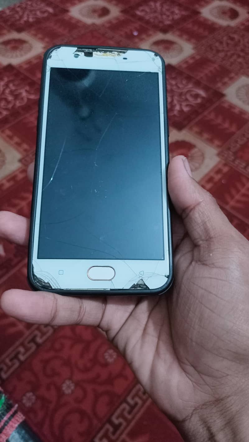 OPPO A57 0
