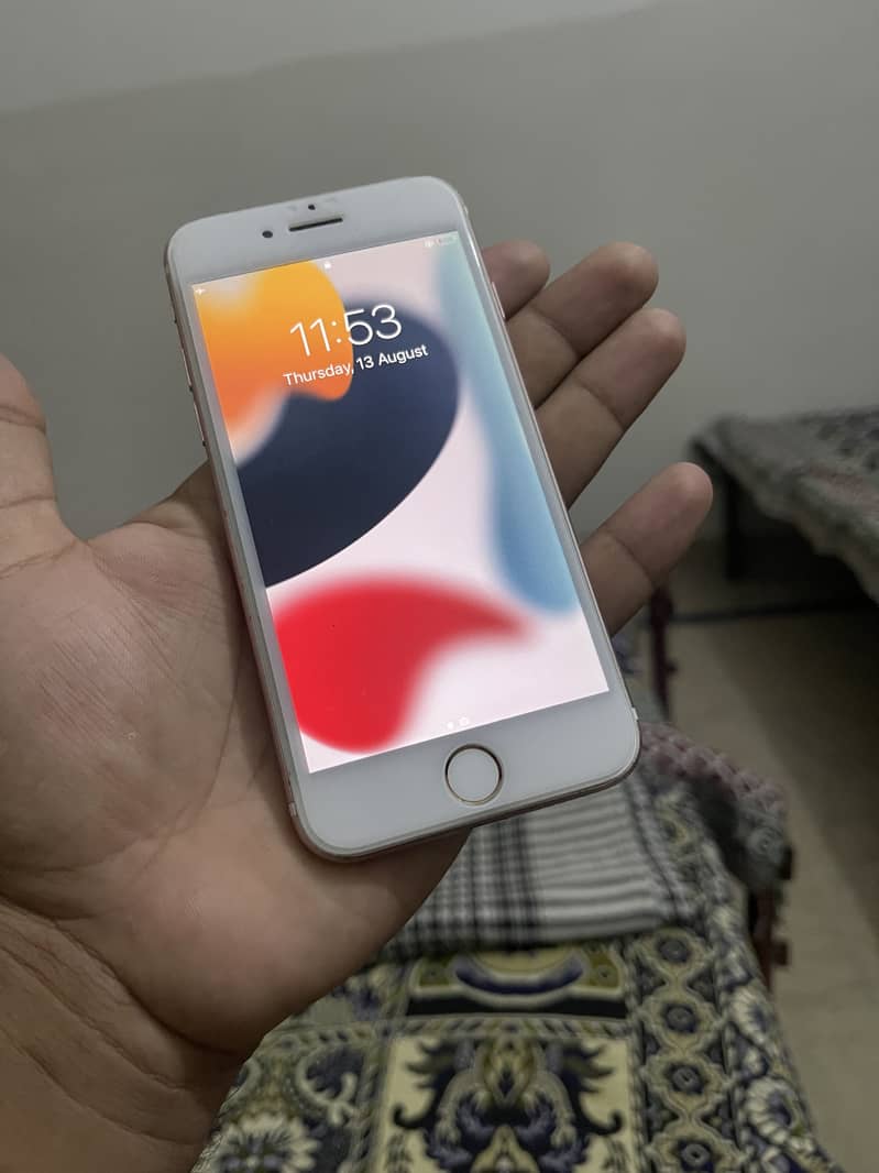 Apple iPhone 7 2