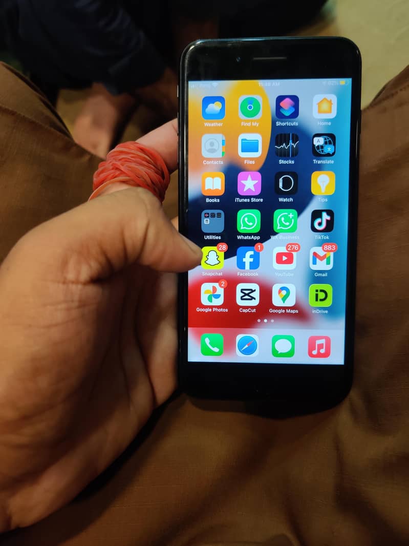 Apple iPhone 7 Plus 2