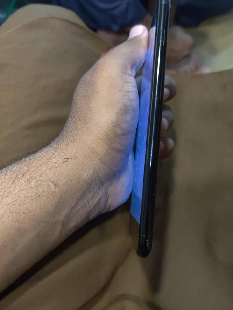 Apple iPhone 7 Plus 4