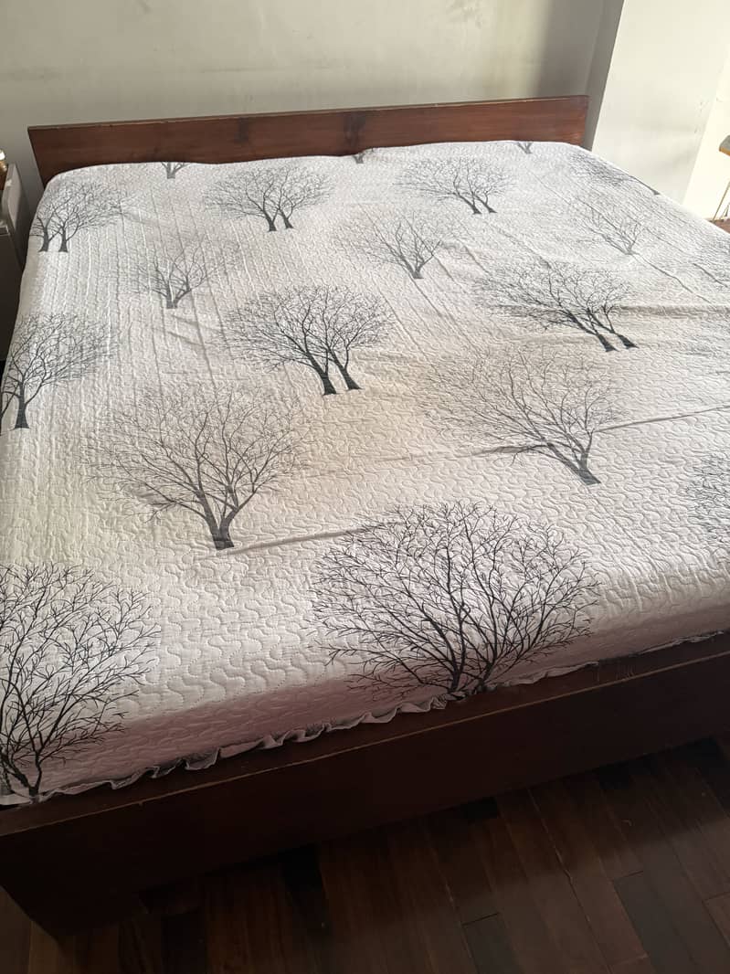 A king size bed 2