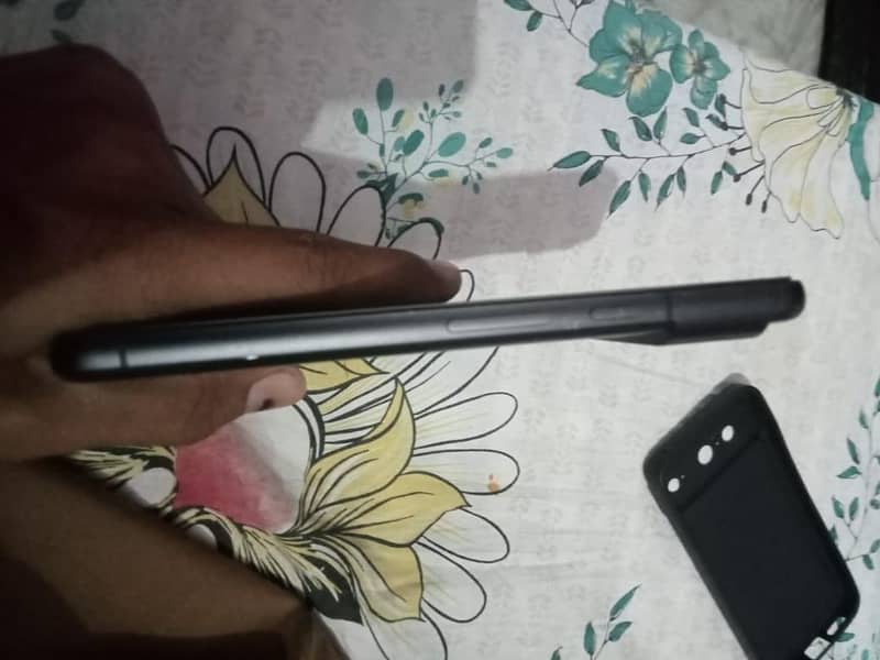 Google Pixel 8 6
