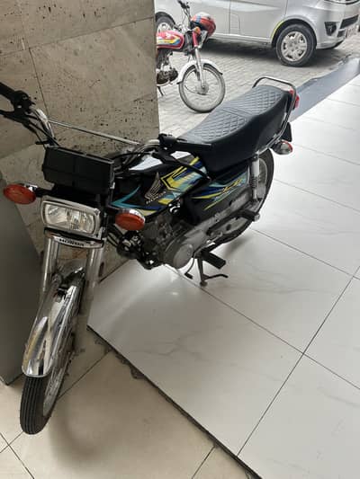 Honda 125 only 800 km driven 2026